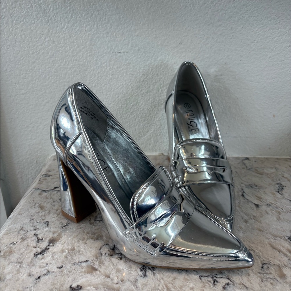 NWOT Rouge Helium Metallic Silver Pointed-Toe Block Heel Loafers - Picture 2 of 10